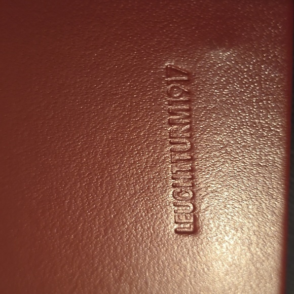 ❤️BUY 5 GET 3 FREE   Leuchtturm1917 Dotted Notebook Medium (A5), Retail $25.50US - Picture 10 of 12